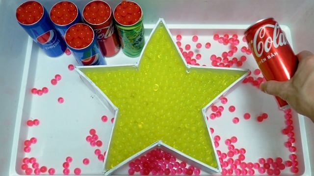 How to make a yellow water beads star pouring from Coca Cola can, satisfying [Fun ASMR TECHS] смотреть онлайн