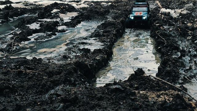 Радиоуправляемый MJX H8H Defender Весеннее время 4x4 Везучий внедорожник готовый к приключениям смотреть онлайн