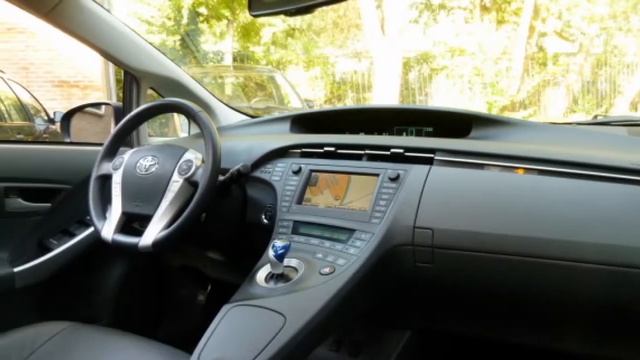 Toyota Prius 1.8 HYBRID EXECUTIVE LEDER/NAVI/SOLAR-PANORAMA смотреть онлайн