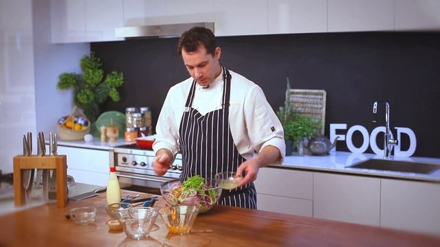 Sticky teriyaki lamb with Asian slaw смотреть онлайн