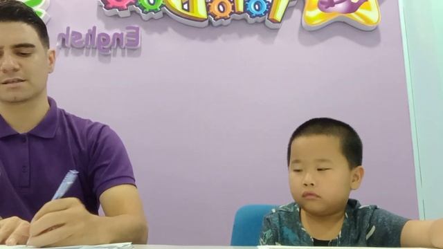 Kevin B4 смотреть онлайн