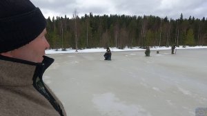 С друзьями на окунёвом озере