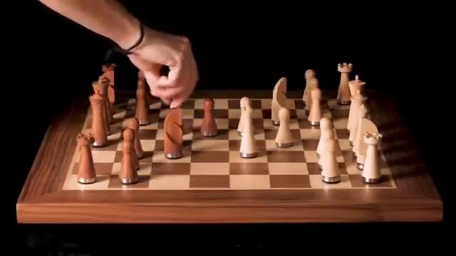 Artificial Intelligence Powered Chessboard | Phantom Chess #shorts #viral