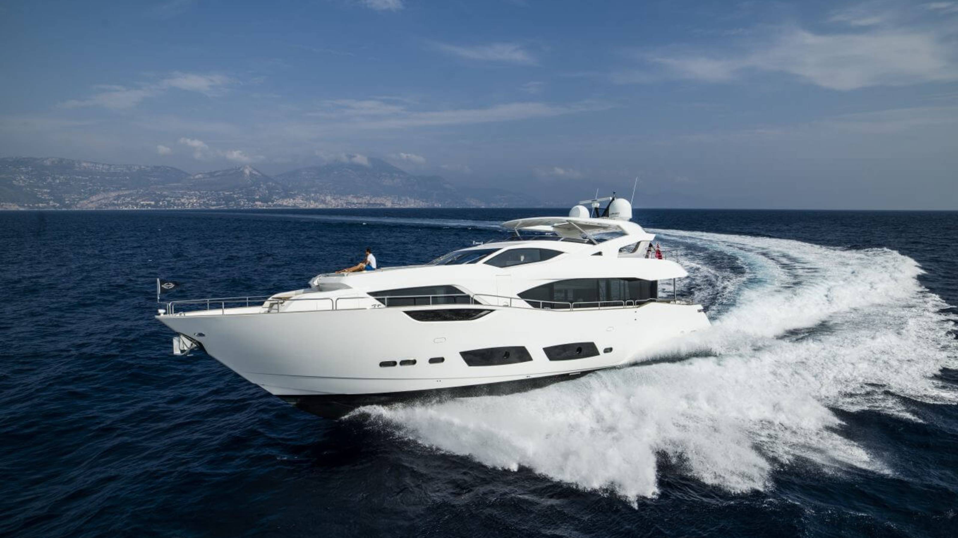 Sunseeker 95 Yacht смотреть онлайн