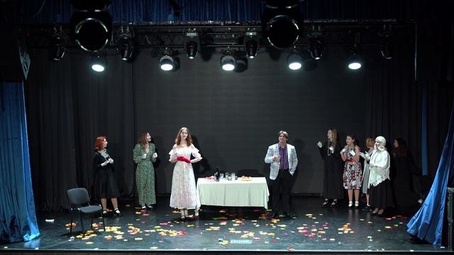 Спектакль «Зарисовки о привратностях любви» на фестивале в Москве. смотреть онлайн