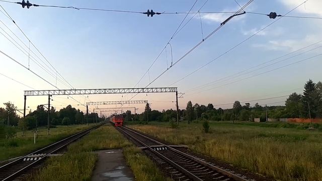 Поймал резервом! Электропоезд ЭТ2М-138 на платформе "Дивенская" (19.06.2020). смотреть онлайн