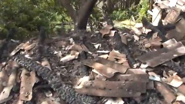 В Мариуполе сгорел дом смотреть онлайн