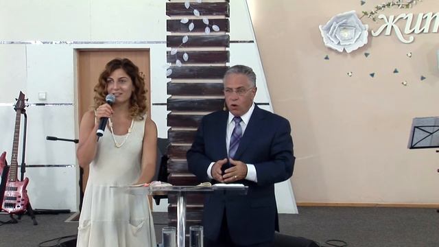Тема: "Ісус - відповідь на всі сімейні питання." Проповідує Пітер Вінс. смотреть онлайн