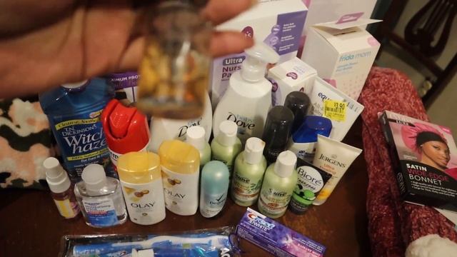 WHAT'S IN MY HOSPITAL BAG + POSTPARTUM ESSENTIALS | Life With Vicki смотреть онлайн