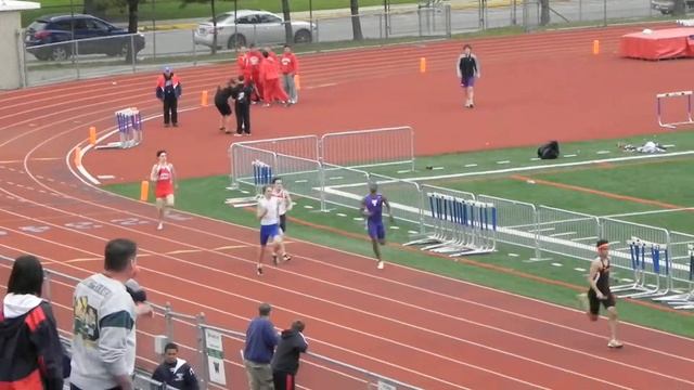 2012 West Aurora 4x400m.MOV смотреть онлайн
