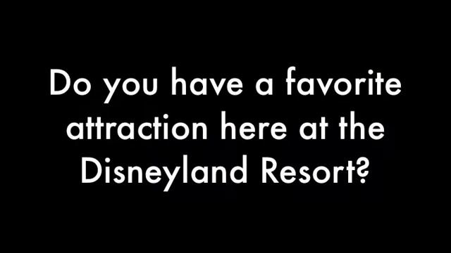 Josh Gad Interview at Disneyland смотреть онлайн