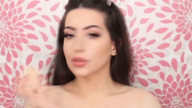 Soft Glam for New Year's Eve Makeup Tutorial | Melissa Samways BR смотреть онлайн