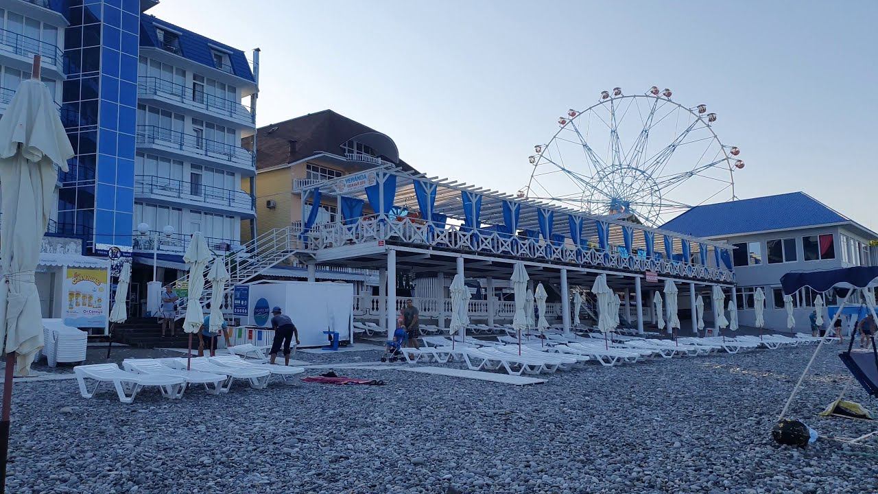 Сочи Лазаревское пустой пляж и море