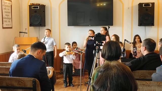 Церковь ЕХБ города Боброва - В час когда труба Господня... смотреть онлайн