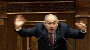 Премьер-министра Армении Пашиняна затрясло во время выступления в парламенте