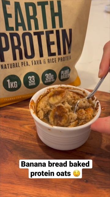 Baked oats recipe | protein banana bread flavour #shorts смотреть онлайн
