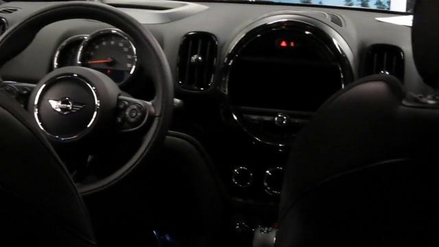 MINI Countryman Debut смотреть онлайн