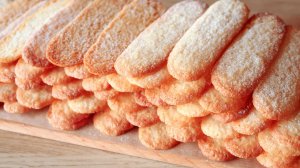 Ароматное песочное печенье - хрустящие язычки! Быстро, просто и очень вкусно!