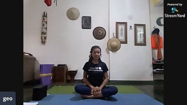 Yoga Online com Geo Vallejo смотреть онлайн