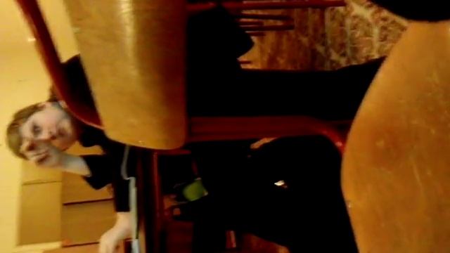 Что делает ivan bee на уроке инглиша часть2 смотреть онлайн