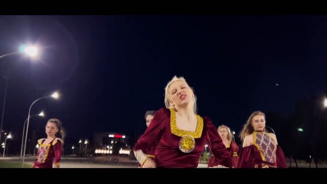 [KPOP IN PUBLIC | ONE TAKE] (여자)아이들((G)I-DLE) 'LION' | Dance Cover by FOXYTOUCH | RUSSIA смотреть онлайн