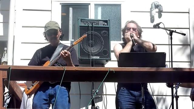 more "Blues on the Balcony" - Little Walter song смотреть онлайн