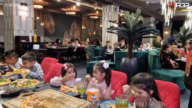 Муслима 1-Ёшда Самарканд Чаман махалла ( Restoran EDEM ) смотреть онлайн