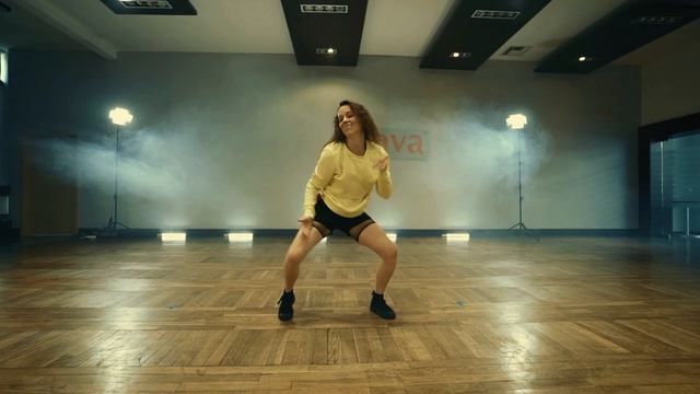 Kasia Sikora Dancehall Family | Voicemail Come My Way Dance Video смотреть онлайн
