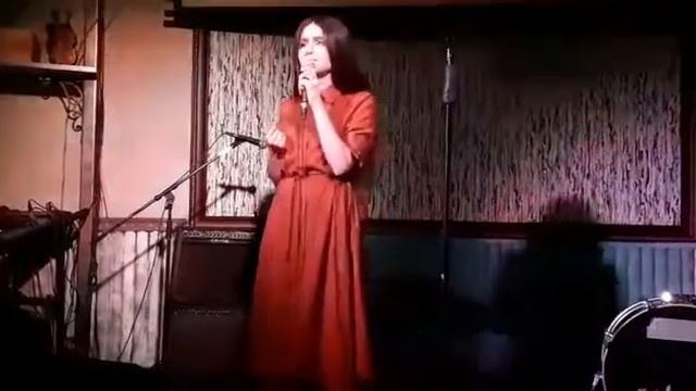 Я стою у реки. На поэтическом шоу Между Строк