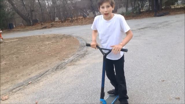 HOW TO TAIL WHIP FLAT!!!EASILY!!| Cool Blue BMX смотреть онлайн