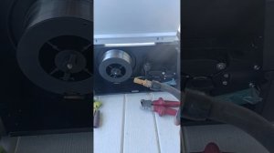 Запасовка и установка порошковой проволоки в полуавтомат Ресанта 160.