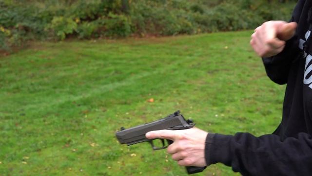 THIS GUN CHEATS FOR YOU | THE NEW Sig Sauer P226 X Five Legion! смотреть онлайн