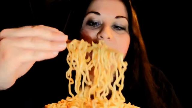 ASMR Cooking, ASMR Ramen Eating Late at Night Is So Chill смотреть онлайн