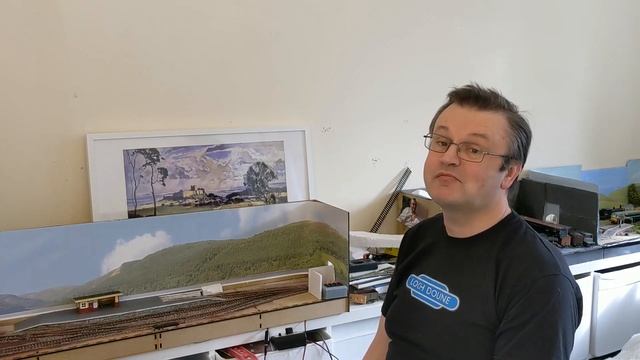 How to make Hills, Embankments and Mountains - Train Tip Thursday смотреть онлайн