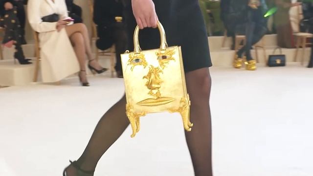 SCHIAPARELLI SPRING-SUMMER 2022 HAUTE COUTURE COLLECTION смотреть онлайн