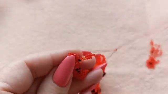 Красный Лебедь 🦢. Кирпичное плетение. Часть 4 смотреть онлайн