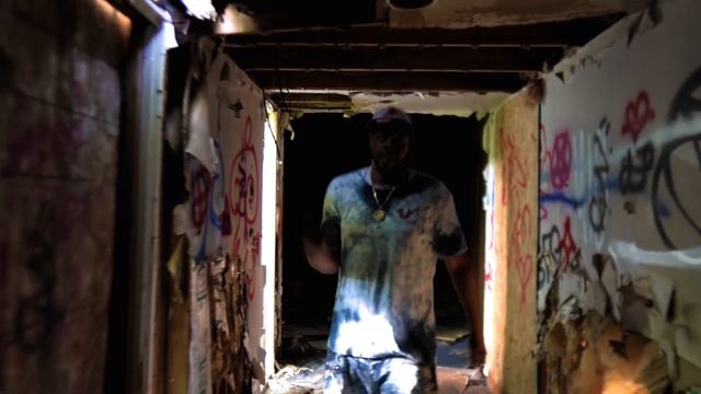 "Paranoid" ft. Precise Da Hustla, Gutter, Q'Vontae, Fonto Leef (Official Music Video) смотреть онлайн
