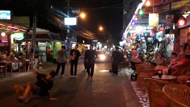 Паттайя. Декабрь 2017. Джомтьен сои 7. смотреть онлайн