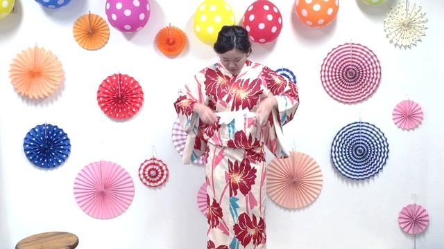 Beginners: How to dress a yukata by yourself (simple and casual way) смотреть онлайн