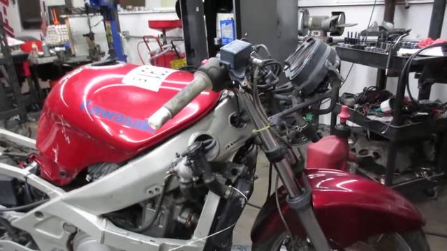 THE MOTORCYCLE GUYS SALVAGE - 1999 KAWASAKI NINJA ZX6R (ZX600G) BIKE STARTUP 514812 смотреть онлайн