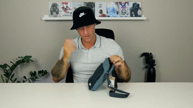 Unboxing/Reviewing The Nike Heritage Crossbody Bag Mineral Teal/Anthracite/White (On Body) смотреть онлайн