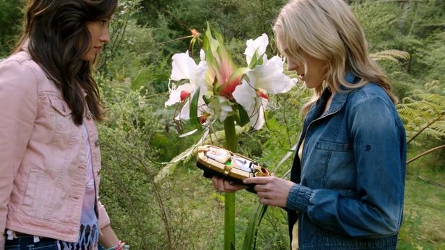Power Rangers | Megaforce Pink Ranger Story