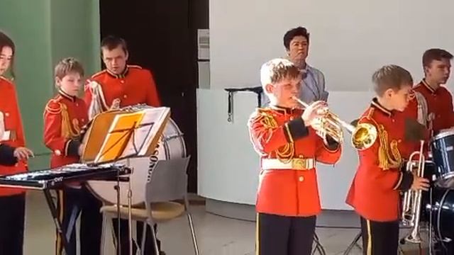 М. Дунаевский "Ветер перемен"/"Wind of change" (музыка из кинофильма "Мэри Поппинс, до свидания!") смотреть онлайн