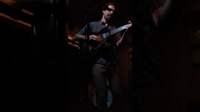 Izaak Opatz - Reading Between Your Lines @ Raccoon Motel, Davenport, IA смотреть онлайн