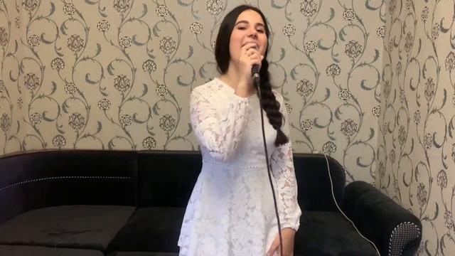 Выпускников 2020 поздравляет Анастасия Быкова солистка группы ВитаминБ выпускница УСОШ №2 им смотреть онлайн