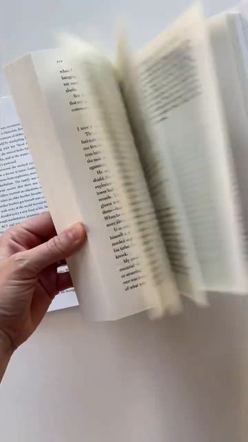 Educated by Tara Westover ✏️ Book Rec смотреть онлайн