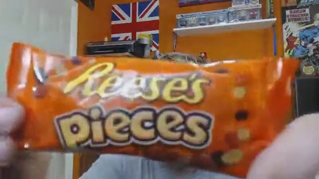 Nerdy Hammer Try's American Candy (British Guy) смотреть онлайн