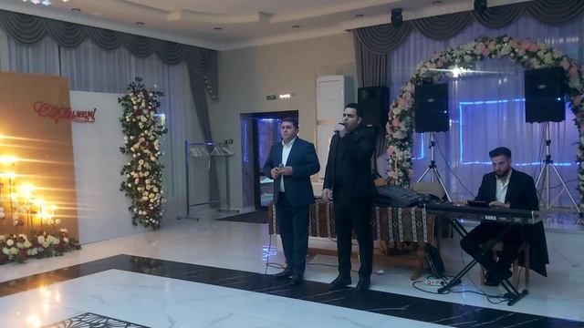 Елшен Елоглу ве Шамо. Вугар гардашын ад куну. Россия регион Марий эл смотреть онлайн