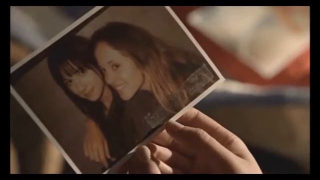 Emily Thorne and Fauxmanda - Holding a heart 🌈 смотреть онлайн