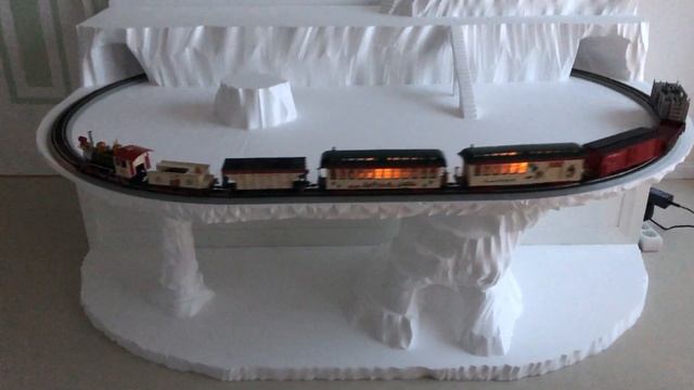 Christmas train trial run смотреть онлайн